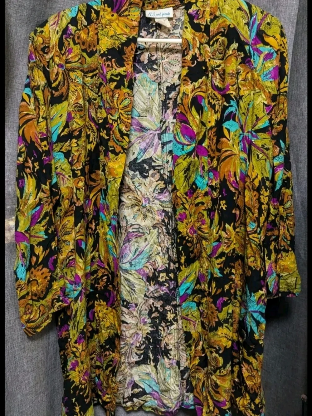 Oversized 80s Jacket And Top Abstract Graphic - Picture 6 of 9